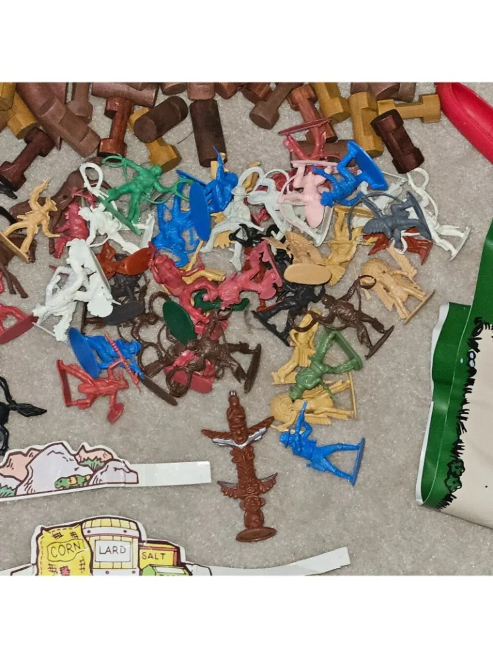 VTG 350+ pc Fort Apache Frontier Play Set Wood Build Cowboy Indian Play Mat READ